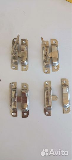 Шпингалеты, ручка для дверей