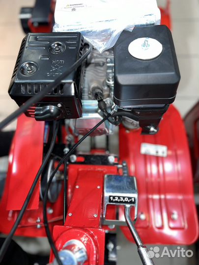 Снегоуборщик бензиновый Honda