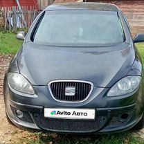 SEAT Toledo 1.6 MT, 2008, битый, 241 725 км, с пробегом, цена 450 000 руб.