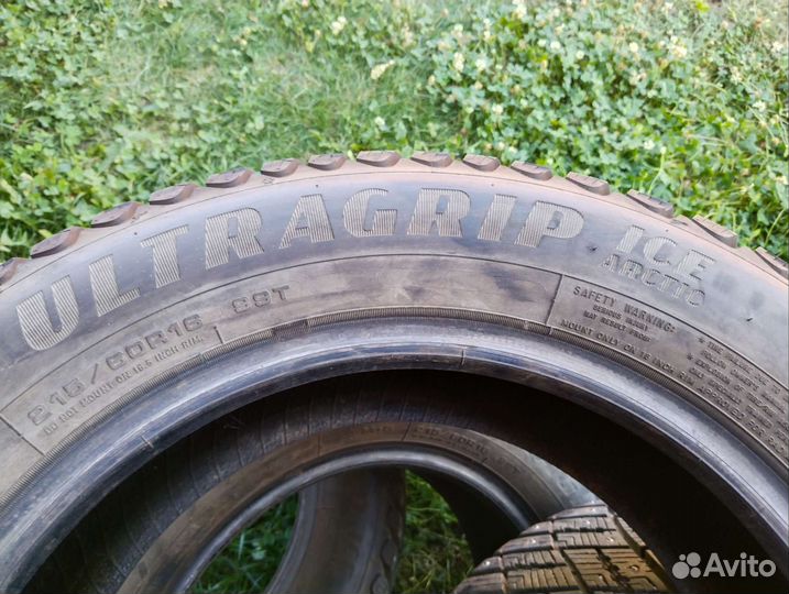 Goodyear Ultragrip Ice Arctic 215/60 R16 99T