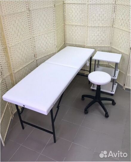 Кушетка. Стол массажный