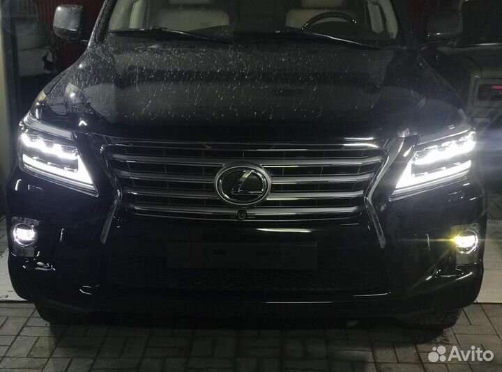 Фары Lexus LX570 стиль 2020 года