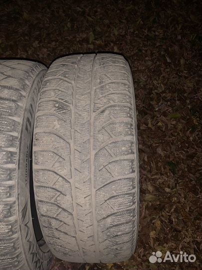 Bridgestone Ice Cruiser 7000 245/50 R20