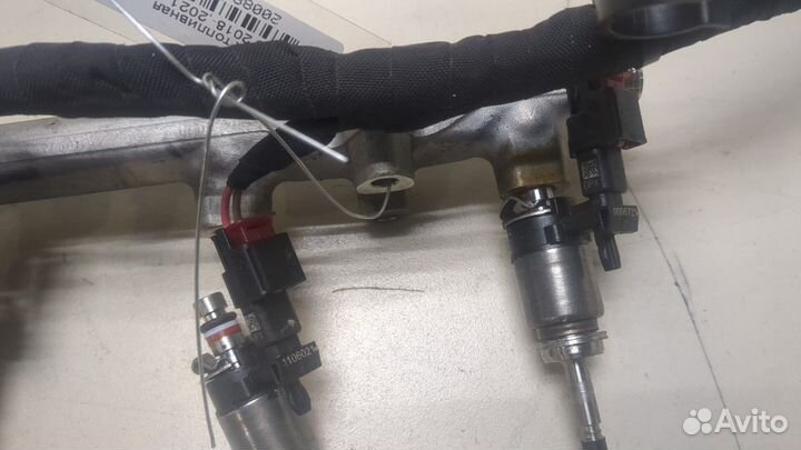 Форсунка топливная Audi Q3 2018, 2021