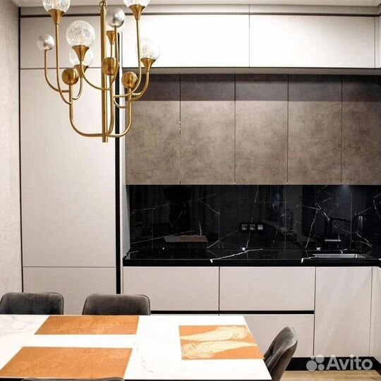 Кухня в потолок