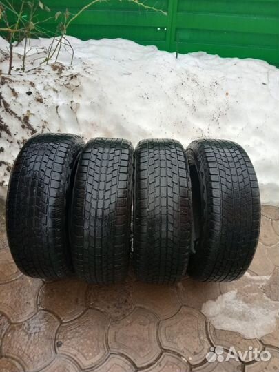 Hankook Nordik IS RW08 235/60 R18 103T