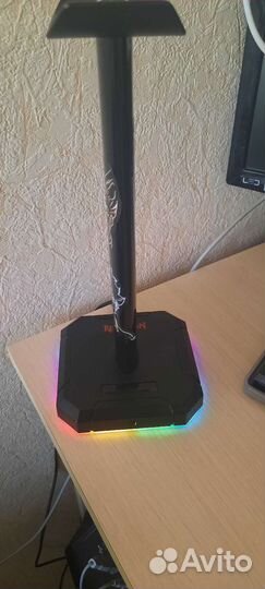 Подставка для наушников+USB Port