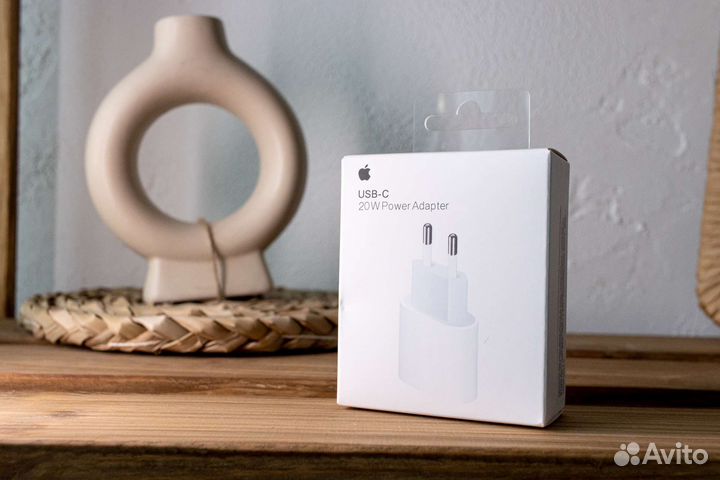 Зарядное устройство на iPhone 20w