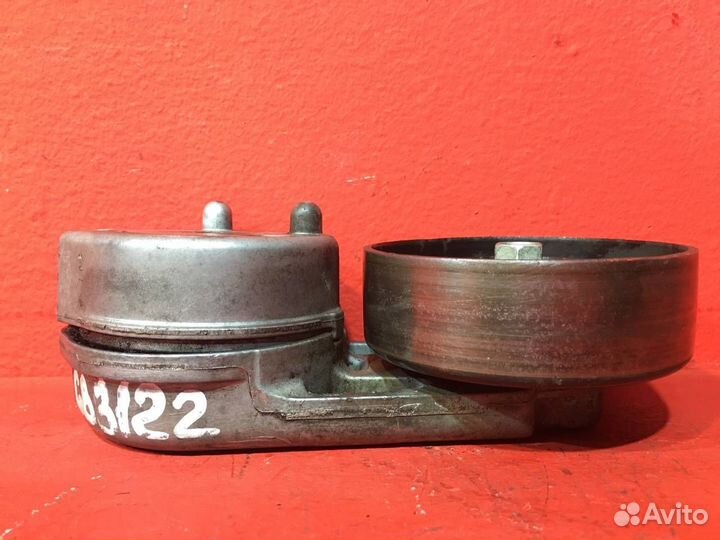 Натяжитель сервисного ремня Land Rover Discovery 3