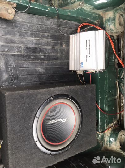 Сабвуфер с усилителем