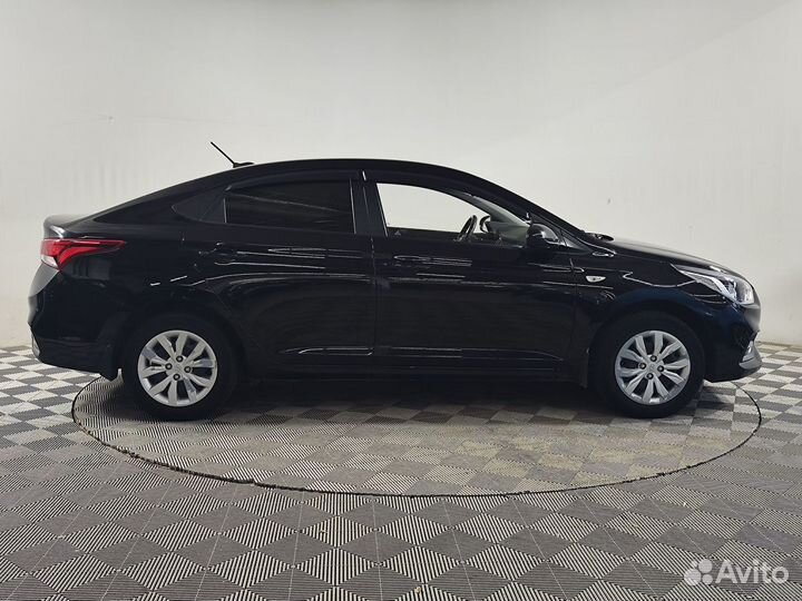 Hyundai Solaris 1.4 AT, 2017, 120 000 км