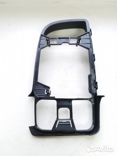 Рамка зеркала правая Mercedes Sprinter W907 OM651