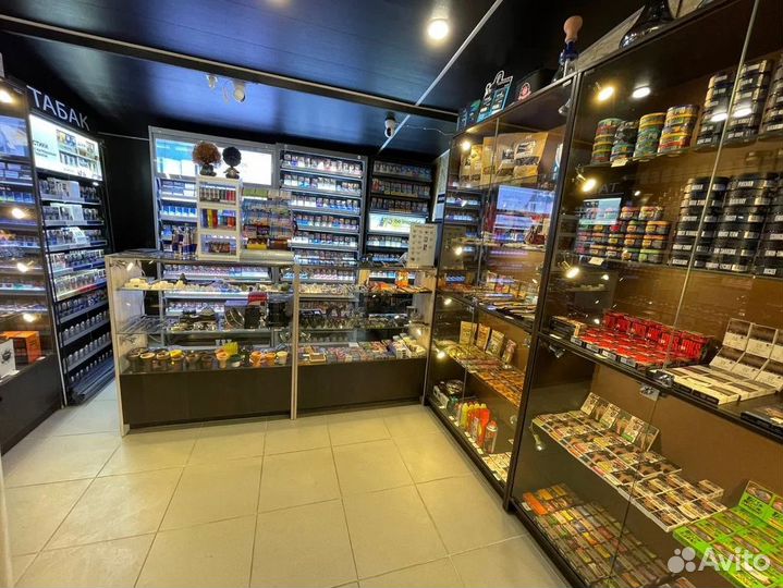 Магазин табака и вейпов в проходном месте