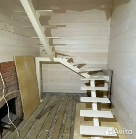 Лестница из металла под ключ