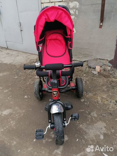 Продается детский велосипед с ручкой