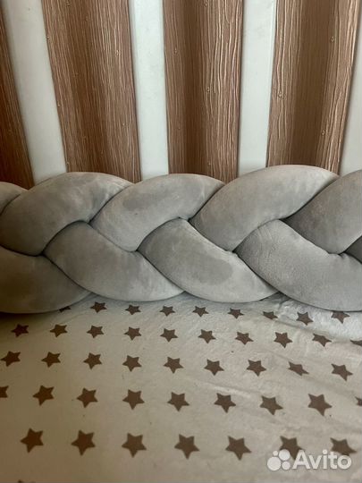 Бортик в кроватку 