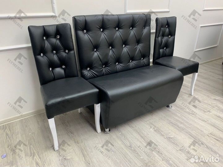 Диван и стулья в наличии