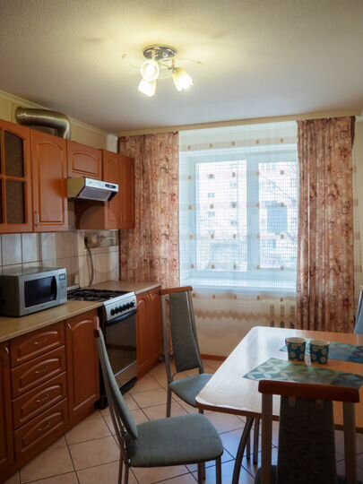3-к. квартира, 77 м², 2/10 эт.