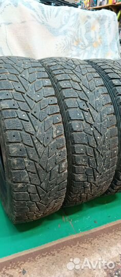 Dunlop SP Winter Ice 02 175/70 R14 84T