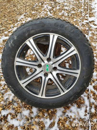 Колеса на LADA Vesta R15