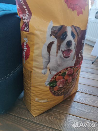 Pedigree 13 кг и kitekat 15 кг