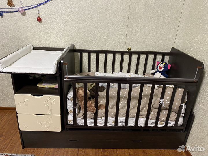 Детская кроватка трансформер с комодом