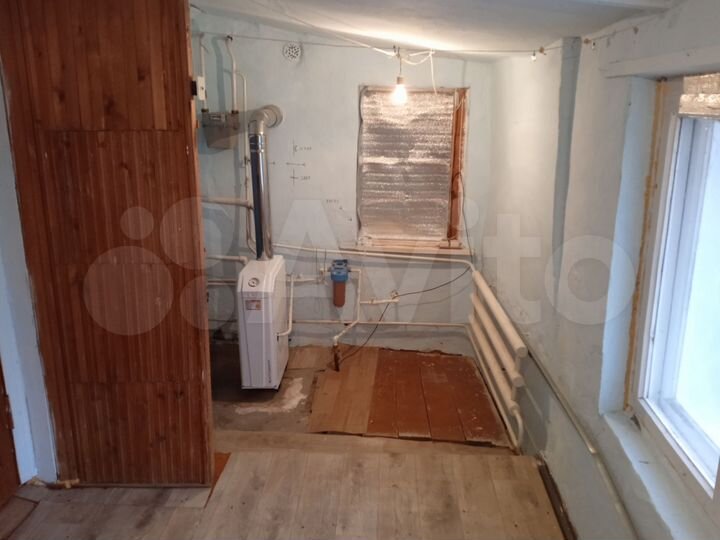 4-к. квартира, 70 м², 1/1 эт.