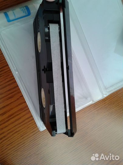 Чистящая VHS кассета для видеомагнитофонов