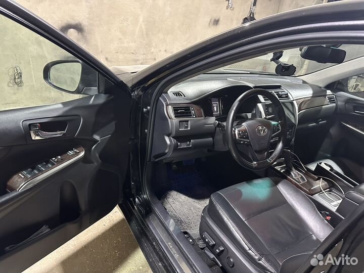 Toyota Camry 2.5 AT, 2017, битый, 190 000 км