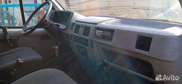 ГАЗ ГАЗель 33023 бортовой, 1999