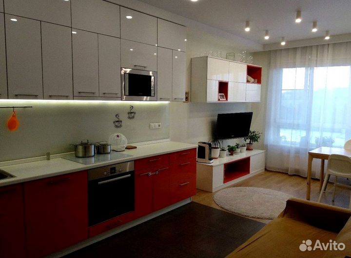 Кухня в потолок на заказ