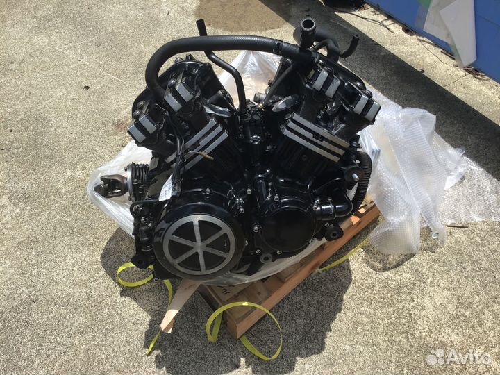 Двигатель на мотоцикл Yamaha 2LT V-Max