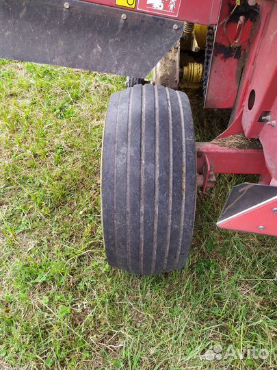 Пресс-подборщик New Holland Пресс-подборщик рулонный BR, 1999