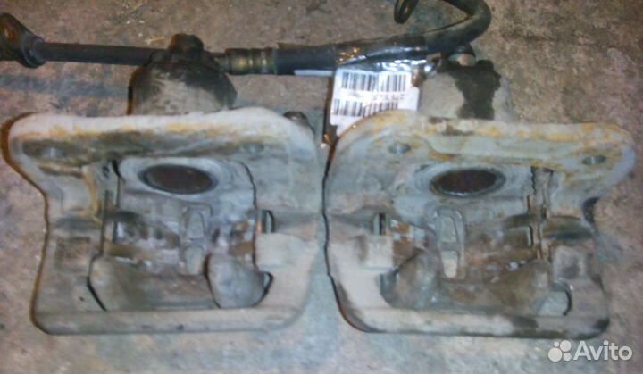 Суппорт задний левый Honda Accord