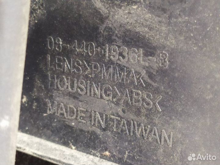 Фонарь задний левый Mercedes V-Class W638 2.1D