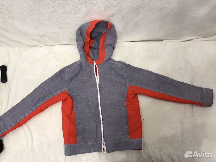 Ветровка hilfiger 8-9 лет
