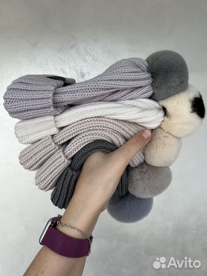 Шапка шапки детские с помпоном новые