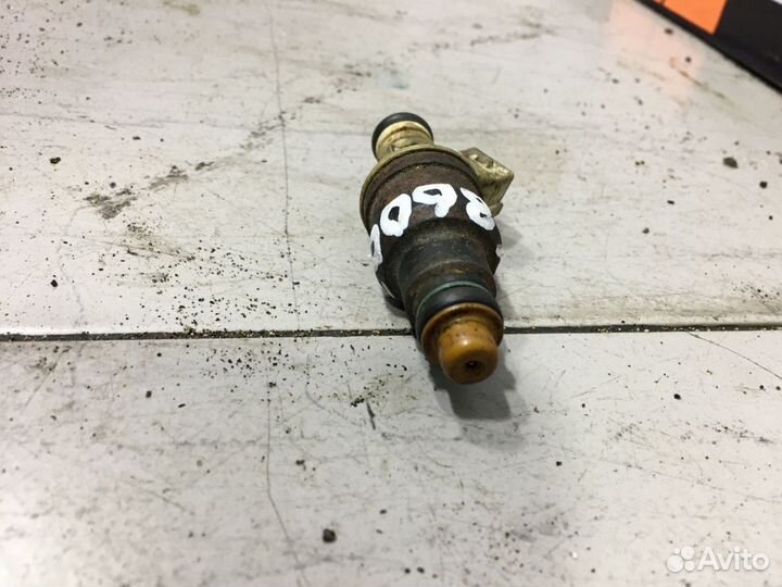 Топливная форсунка Volkswagen Jetta 2