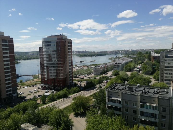 2-к. квартира, 48 м², 9/9 эт.
