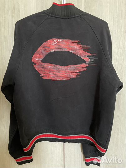 Толстовка на молнии