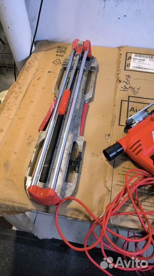 Перфоратор лазерный уровень и лобзик