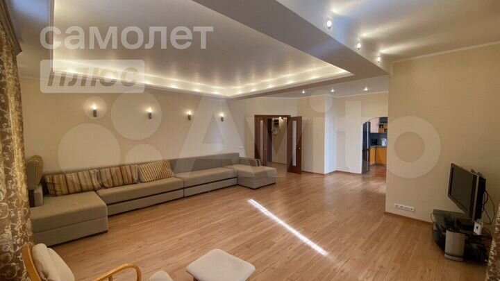 3-к. квартира, 119 м², 4/7 эт.