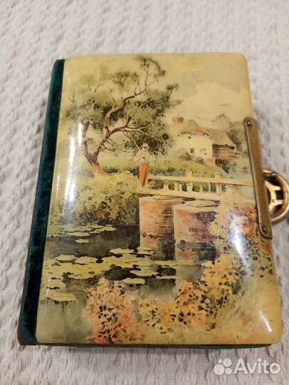 Антикварный фотоальбом