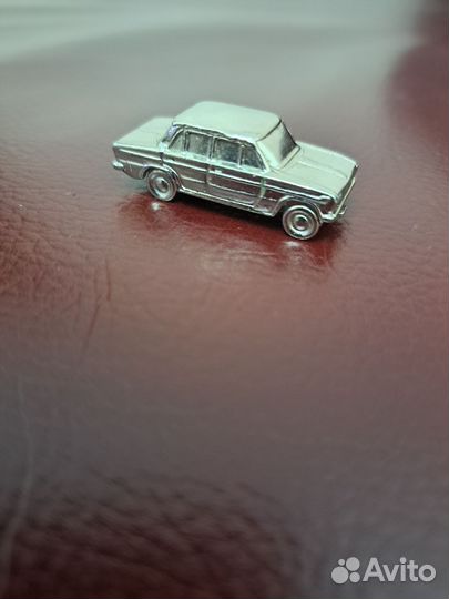 Игрушка машинка железная СССР