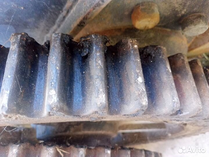 Шестерни на кран кб 403, 405