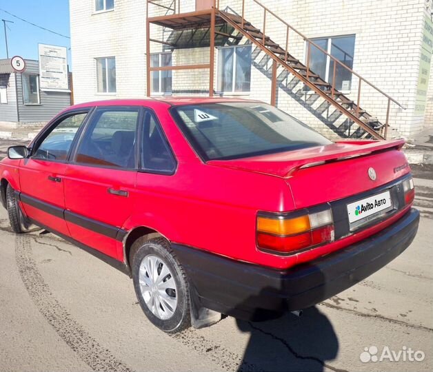 Volkswagen Passat 1.6 МТ, 1990, 174 228 км