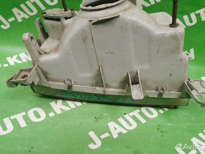 Фара Toyota Liteace 3