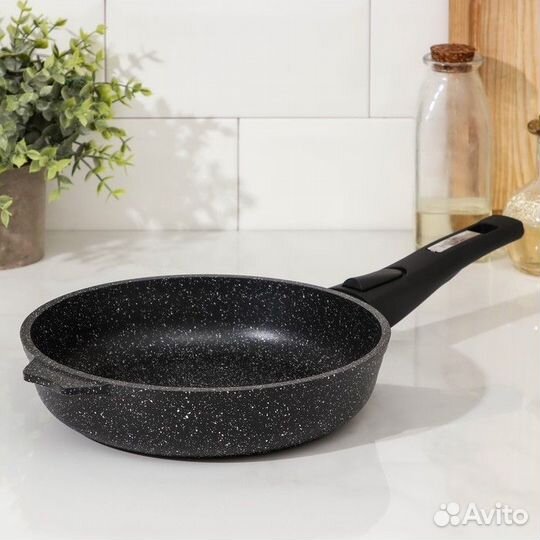Сковорода 'Гранит black Induction Pro', d22 см, ин