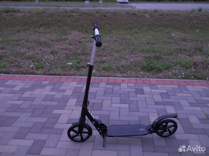 Городские самокаты с амортизаторами