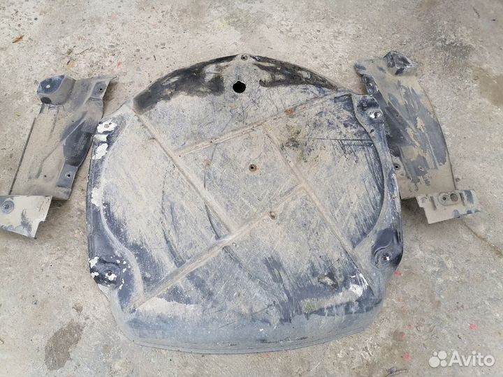 Защита поддона запасного колеса mercedes w220